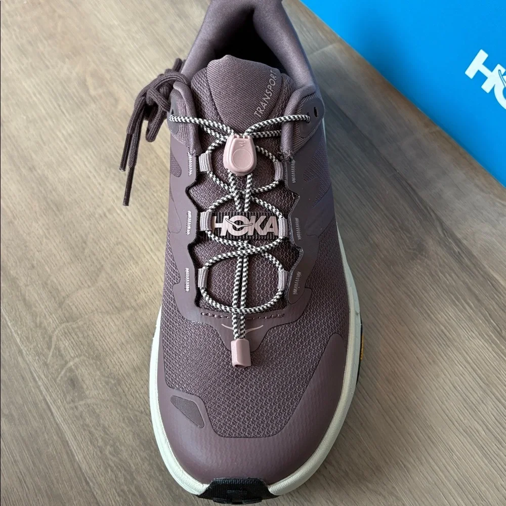 NIB Hoka Transport in Women’s 7 Maroon - Picture 5 of 6